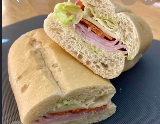 Hot/Cold Ham Sub with\ American Chz*.